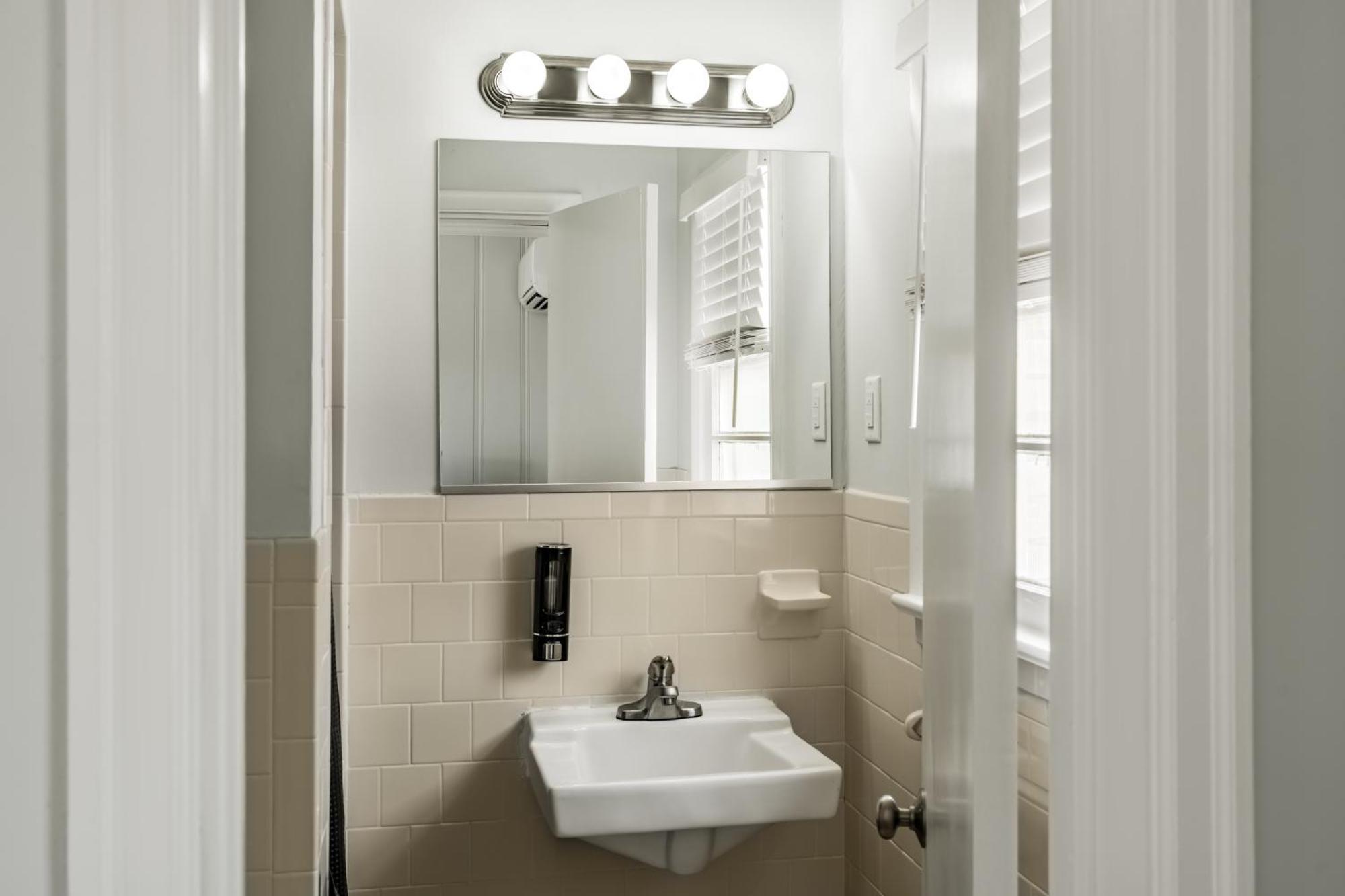 Mia'S Boutique Hotel Nags Head Bagian luar foto